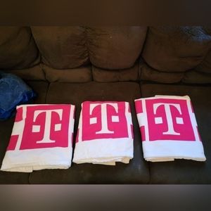 3 T-Mobile towels